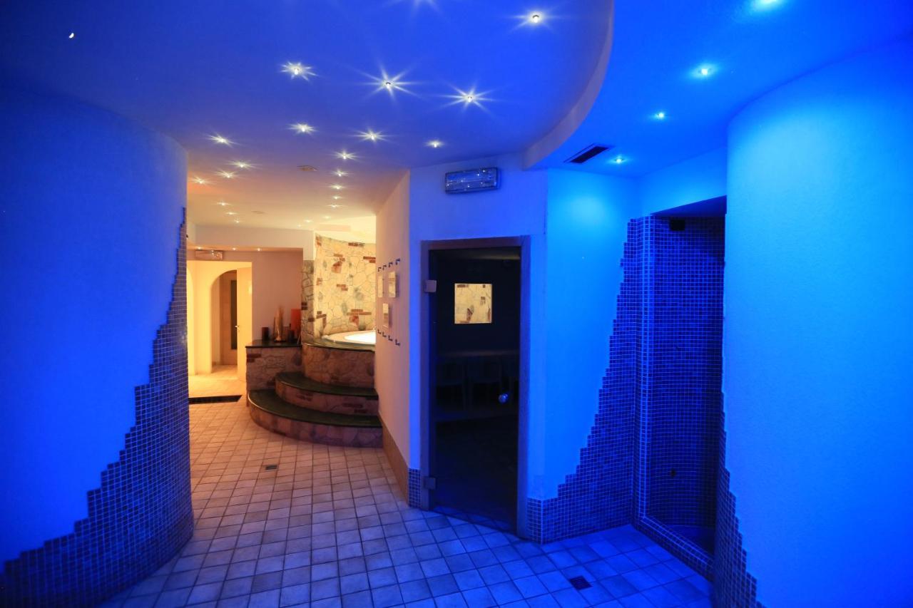 Hotel Laurin Canazei Exterior foto